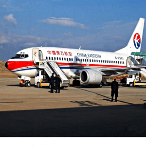 霍林郭勒霍林河空运公司航空快运业稳步发展的原因是什么？